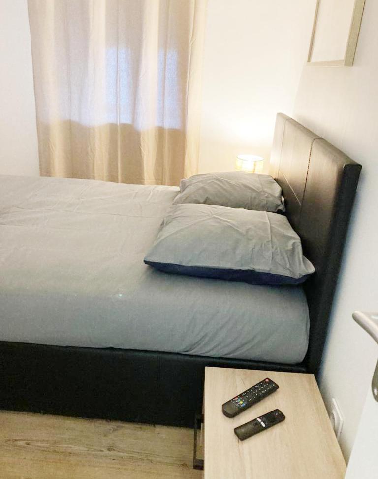 Mla Homes - Cozy Foller * Nancy